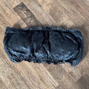 Lace Bandeau Bra in Black